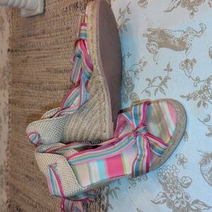 COACH MULTICOLOR WEDGE SIZE 6